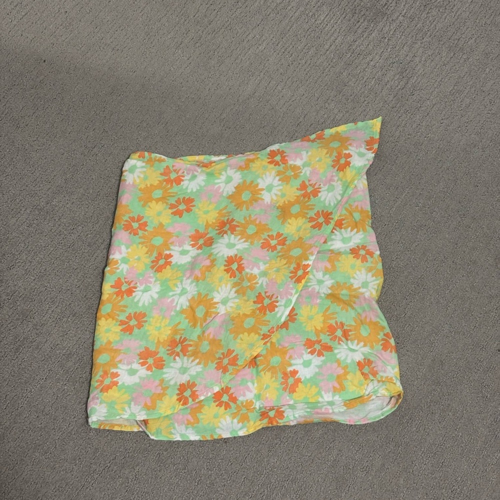 NWOT Floral sarong